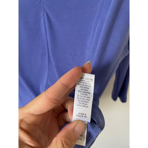 Athleta Oversized Quick Dry V-Neck Three Quarter Sleeve Workout Top Purple XXS - Picture 8 of 8